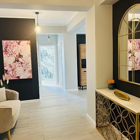 Sibiu Ezonia Central Apartment Ngoại thất bức ảnh