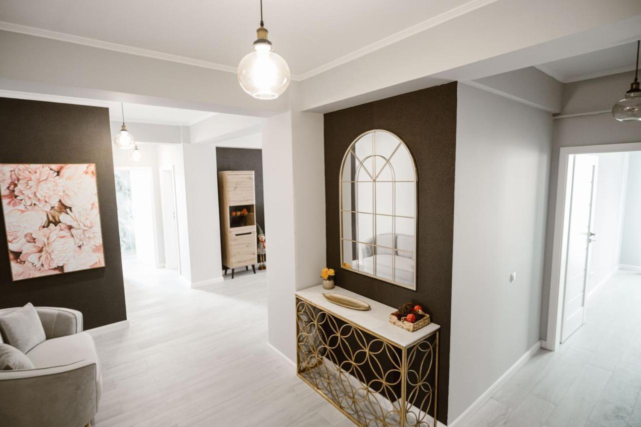Sibiu Ezonia Central Apartment Ngoại thất bức ảnh