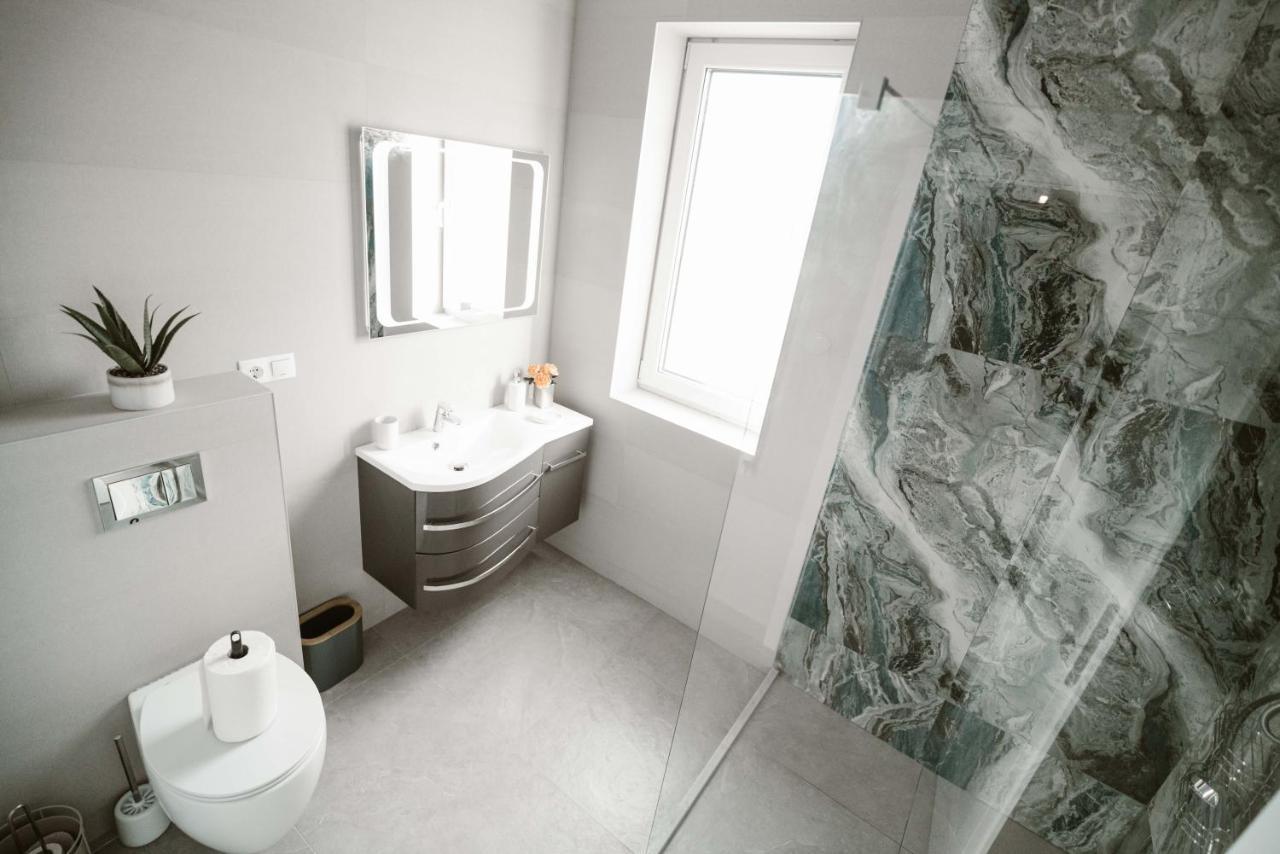Sibiu Ezonia Central Apartment Ngoại thất bức ảnh