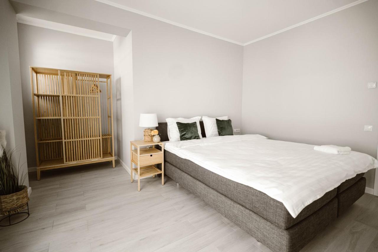 Sibiu Ezonia Central Apartment Ngoại thất bức ảnh